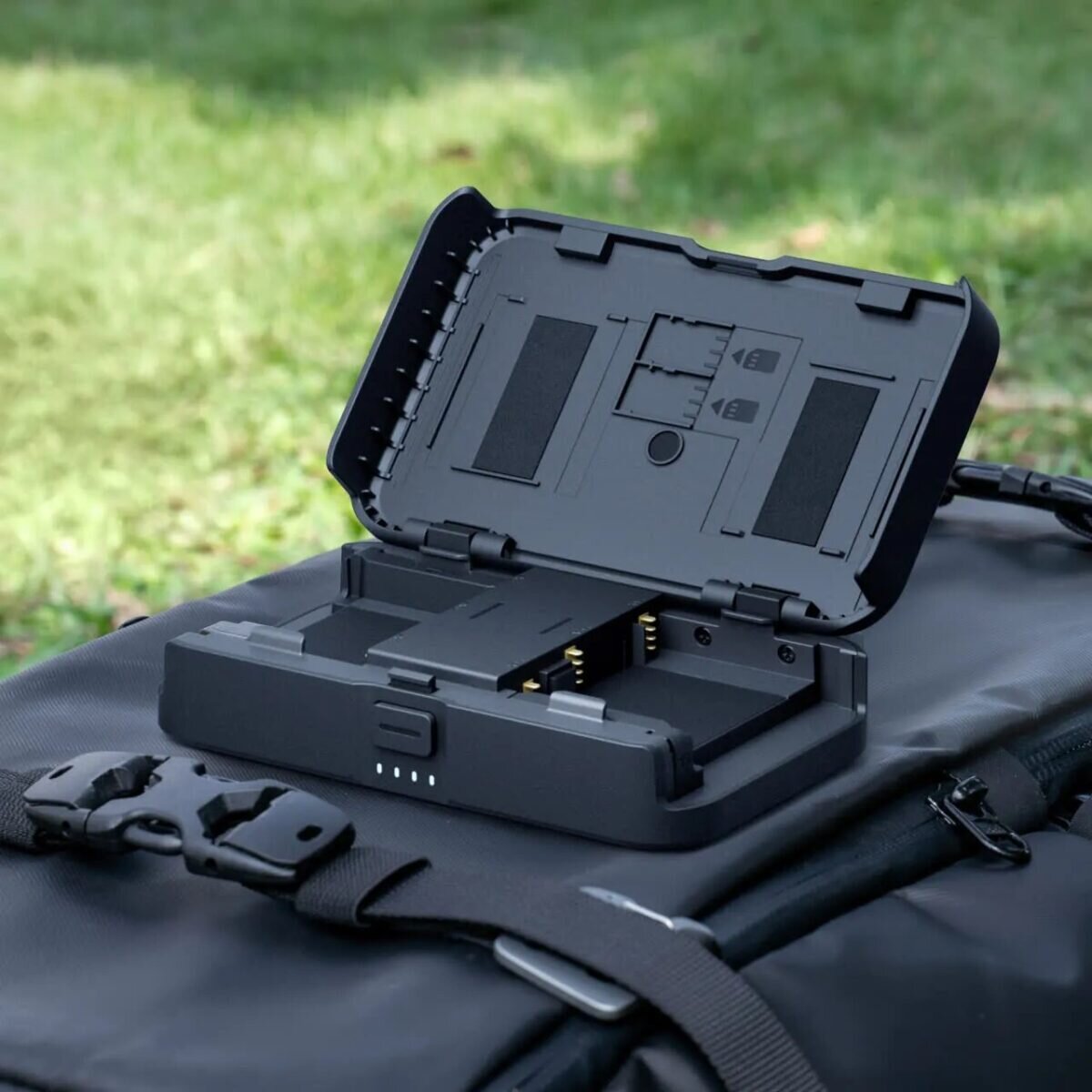 Insta360 Portable Charging Case (Ace and X series) - Image 2